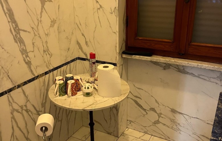 Capannone in vendita a Massa