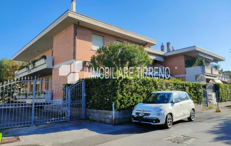 Appartamento in vendita a Massa