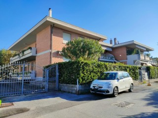 Appartamento in vendita a Ronchi