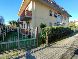 Appartamento in vendita a Romagnano