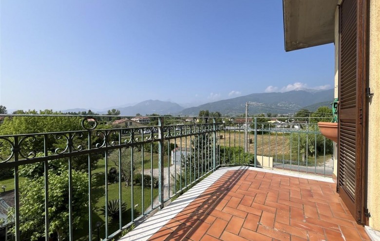 Appartamento in vendita a Massa