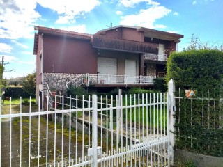 Villa singola in vendita a Massa