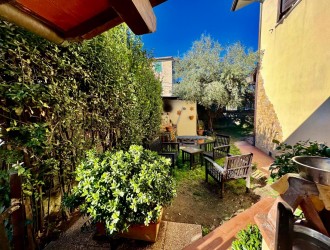 Villa singola in vendita a Massa
