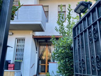Villetta a schiera in vendita a Massa