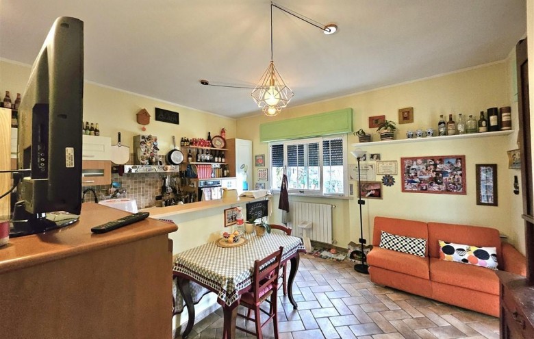 Villa singola in vendita a Montignoso