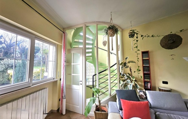 Villa singola in vendita a Montignoso