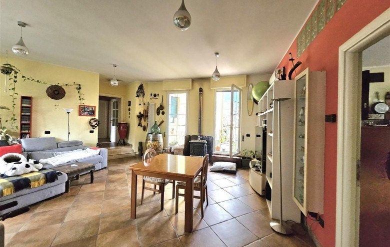 Villa singola in vendita a Montignoso