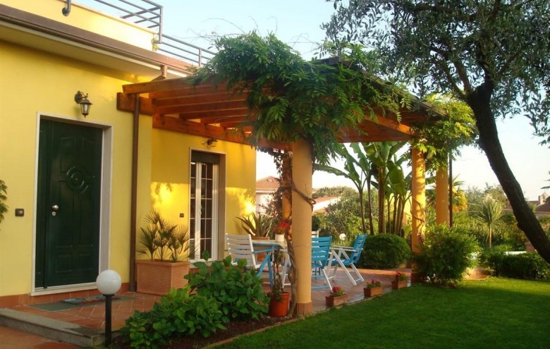 Villa singola in vendita a Montignoso