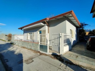 Villa singola in vendita a Marina di Massa