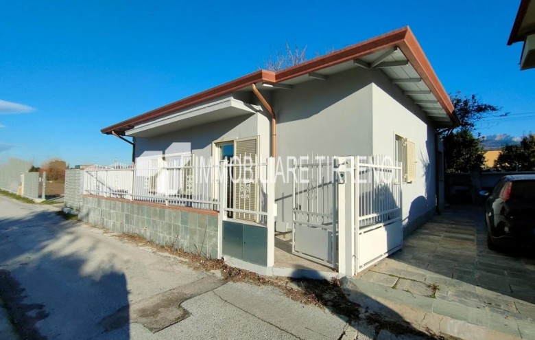 Villa singola in vendita a Massa