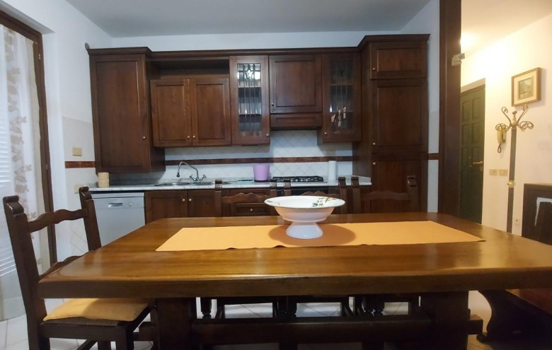 Villetta a schiera in vendita a Massa