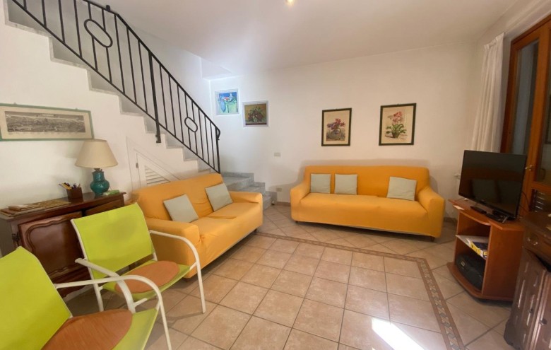 Villetta a schiera in affitto a Massa