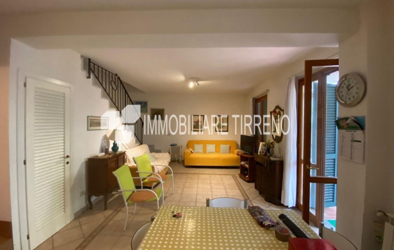 Villetta a schiera in affitto a Massa