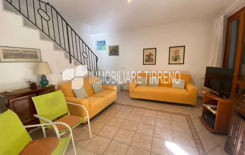 Villetta a schiera in affitto a Massa