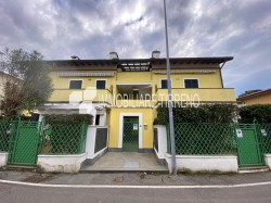 villetta-a-schiera-in-affitto-a-marina-di-massa