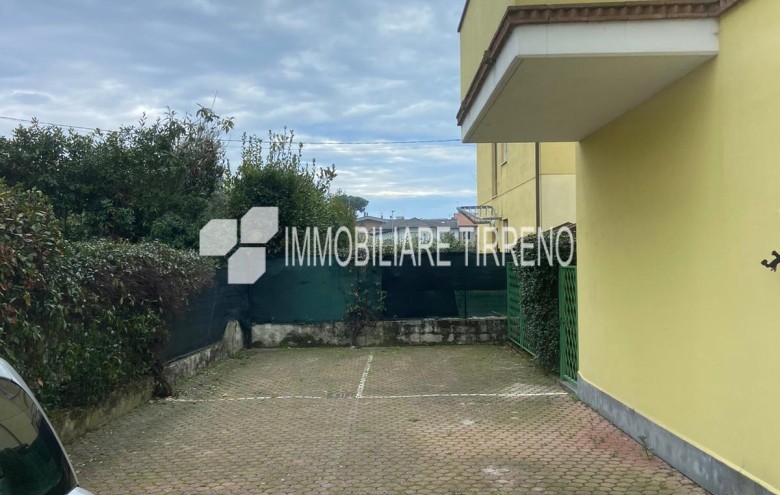 Villetta a schiera in affitto a Massa