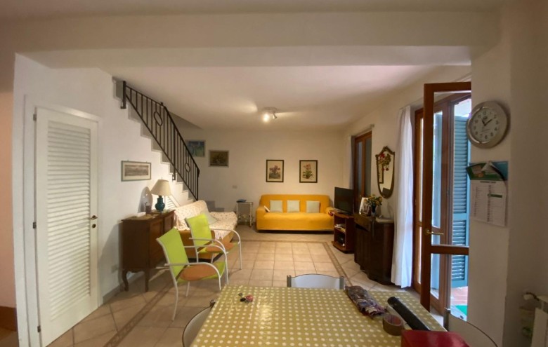 Villetta a schiera in affitto a Massa