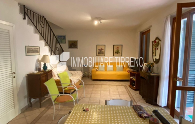 Villetta a schiera in affitto a Massa