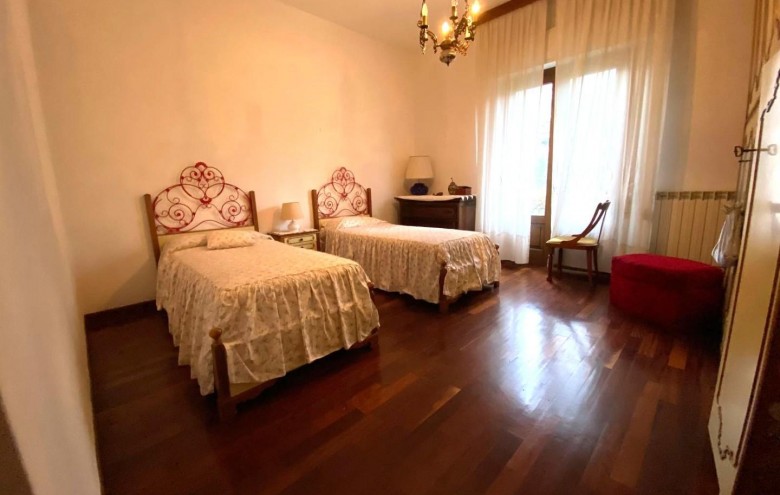 Villa singola in vendita a Massa