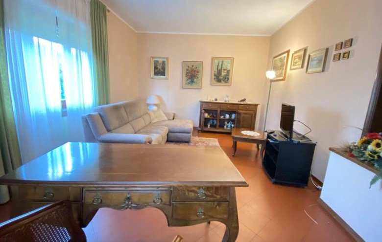 Villa singola in vendita a Massa