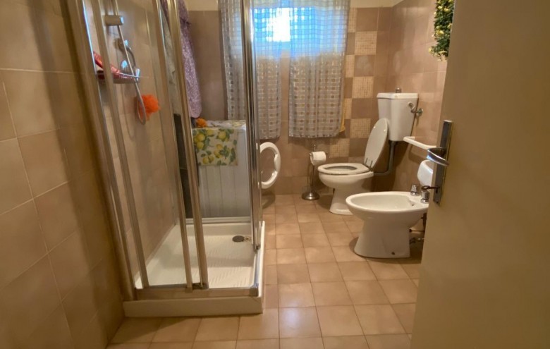 Villa singola in vendita a Massa