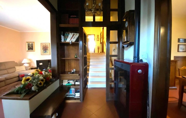 Villa singola in vendita a Massa