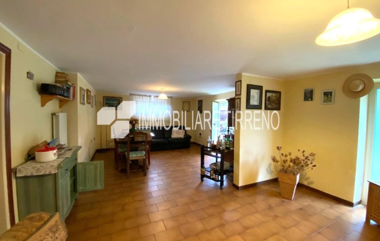 Villa singola in vendita a Massa