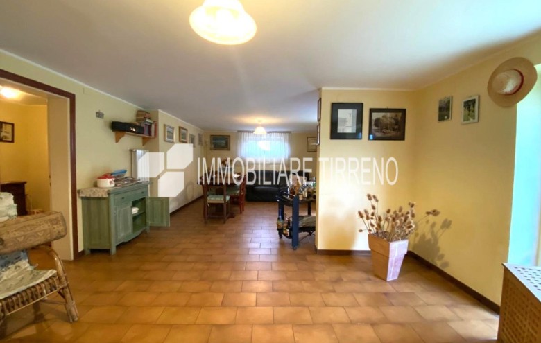 Villa singola in vendita a Massa