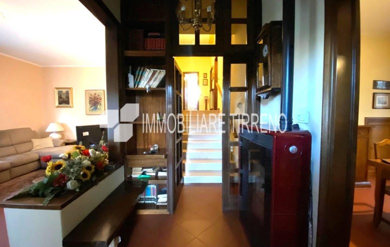 Villa singola in vendita a Massa