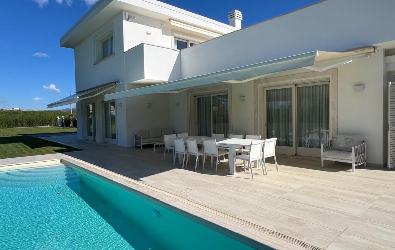 Villa singola in vendita a Pietrasanta