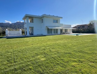 Villa singola in vendita a Pietrasanta