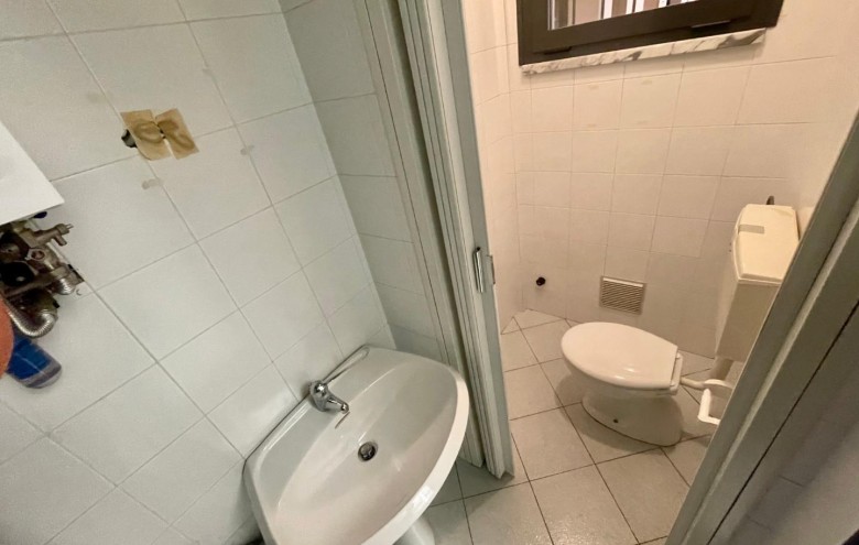 Ufficio in vendita a Massa