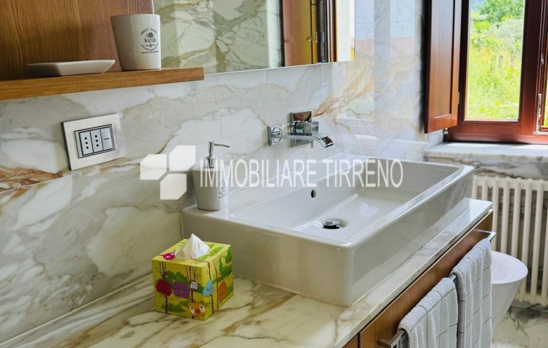 Appartamento in vendita a Massa