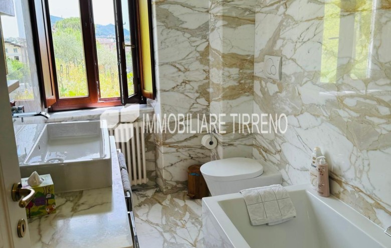 Appartamento in vendita a Massa