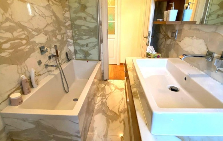 Appartamento in vendita a Massa