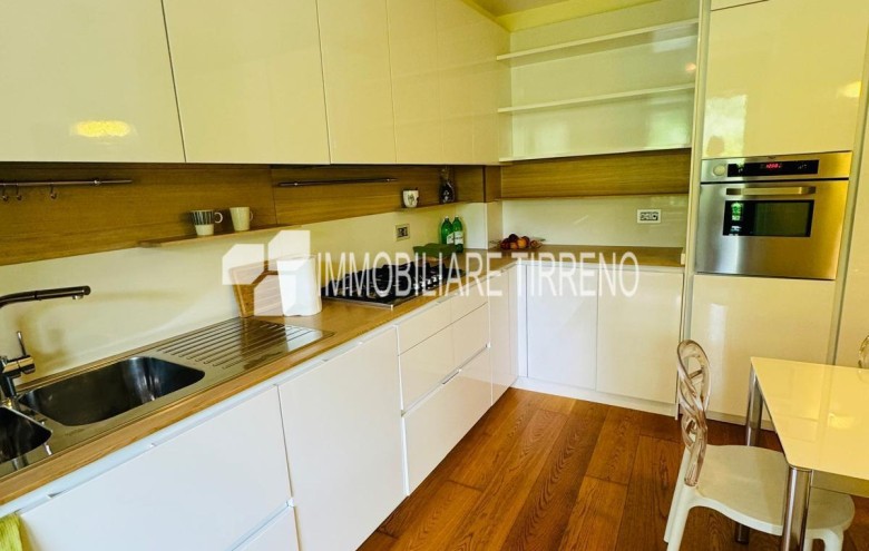 Appartamento in vendita a Massa