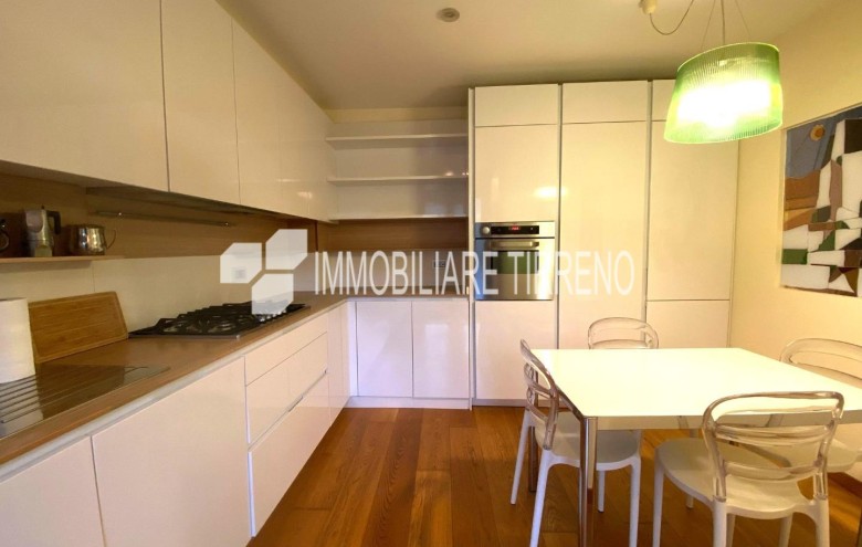 Appartamento in vendita a Massa