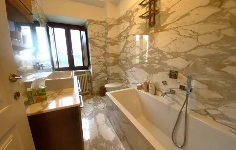 Appartamento in vendita a Massa