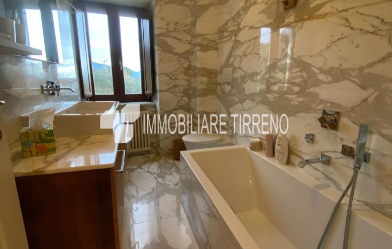 Appartamento in vendita a Massa