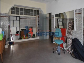 Fondo Commerciale in vendita a Viareggio