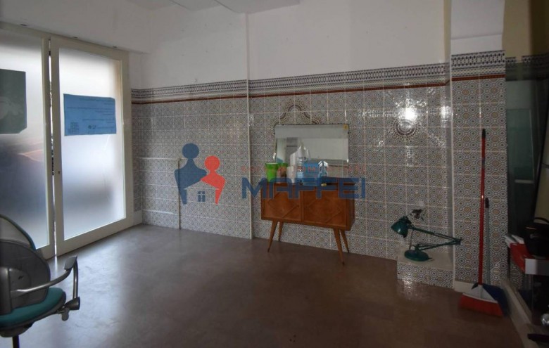 Fondo Commerciale in vendita a Viareggio