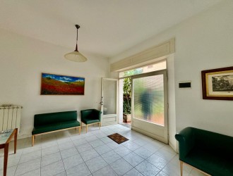 Appartamento in vendita a Montignoso