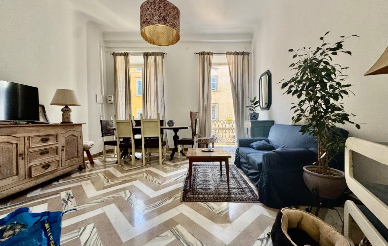 Appartamento in vendita a Massa