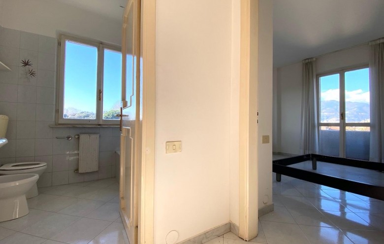 Appartamento in vendita a Massa