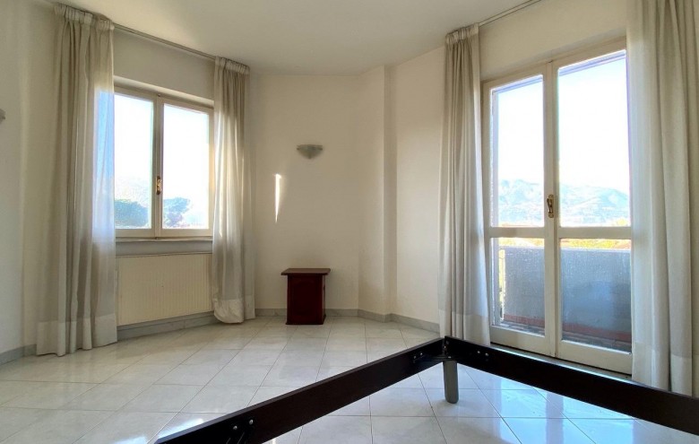 Appartamento in vendita a Massa