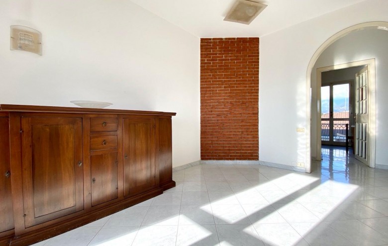 Appartamento in vendita a Massa