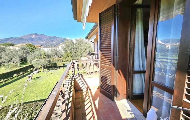 Villa singola in vendita a Massa