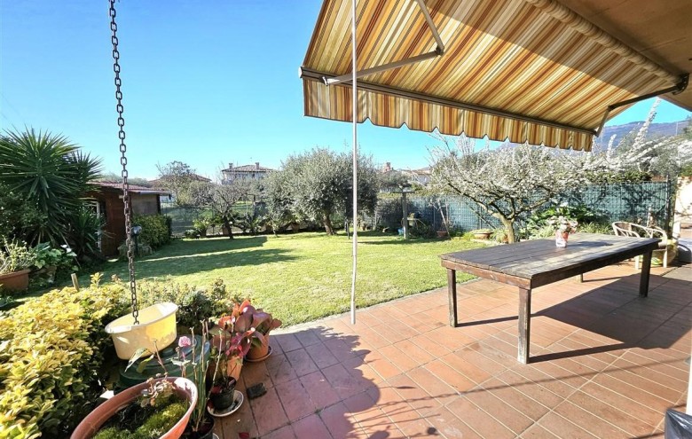 Villa singola in vendita a Massa
