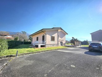 Villa singola in vendita a Montignoso