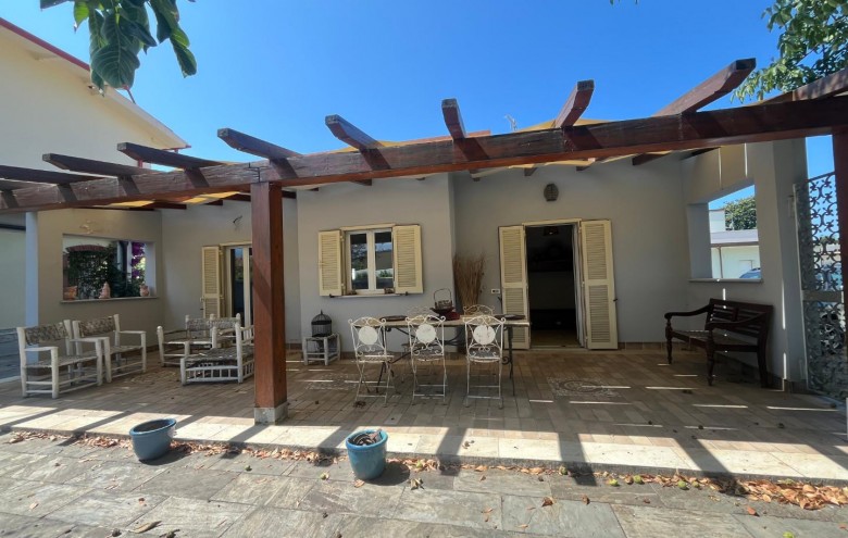 Villa singola in vendita a Massa